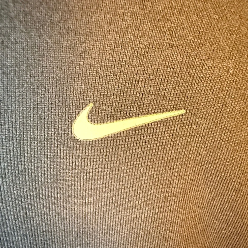Nike Womens Dri-FIT Quarter Zip Pullover Black Long Sleeve Running Top Medium